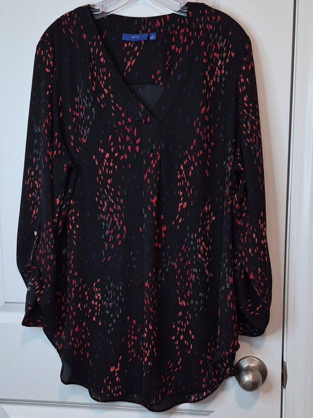 Apt.9. Black V-Neck Long-Sleeve Printed Top - Red & Purple Speckle Size L